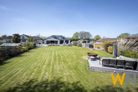 6 bedroom detached house for sale, Paternoster Row, Noak Hill, Romford RM4