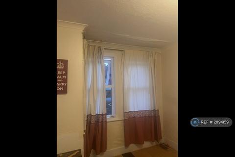 3 bedroom terraced house to rent, Cranbury Road, Reading, RG30