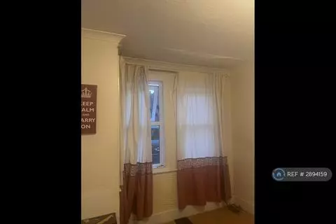 3 bedroom terraced house to rent - Widok 3