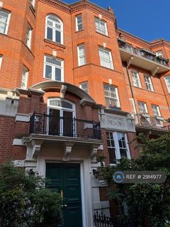 1 bedroom in a flat share to rent, Beaumont Avenue, London, W14