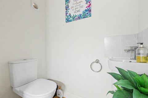 2 bedroom semi-detached house for sale, Malyons Lane, Hockley SS5