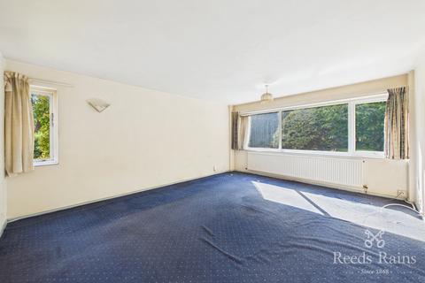 1 bedroom apartment for sale, Wardle Road, Greater Manchester M33