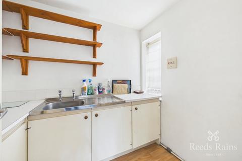 1 bedroom apartment for sale, Wardle Road, Greater Manchester M33