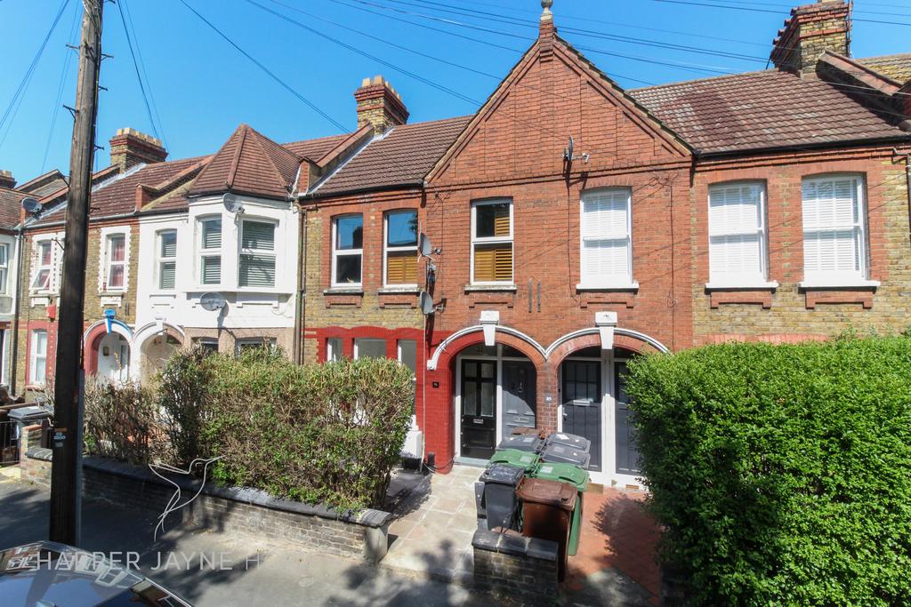 2 bedroom maisonette for sale