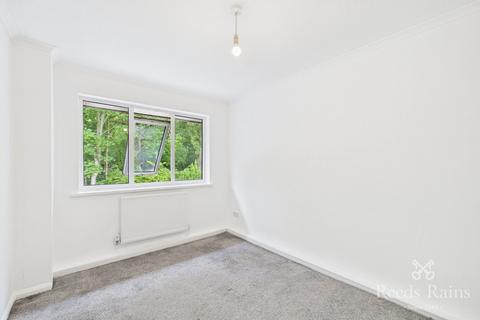 4 bedroom semi-detached house for sale, Abbeyfield Drive, Merseyside L12