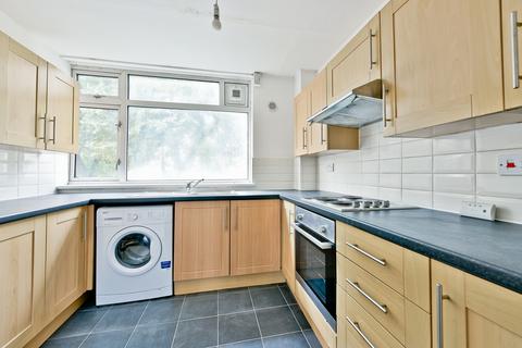 undefined, Clapham Road, Oval,London SW9