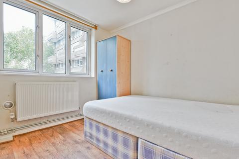 undefined, Clapham Road, Oval,London SW9