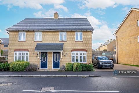 3 bedroom semi-detached house to rent, Harlequin Crescent, Bedford, MK42