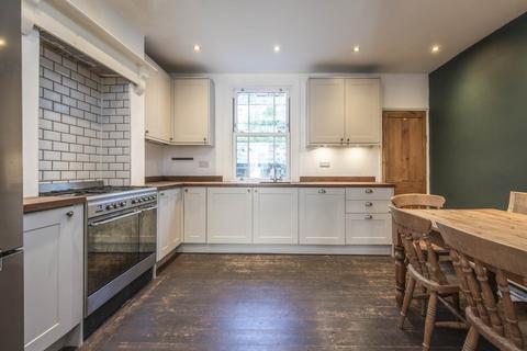 3 bedroom end of terrace house for sale, Queens Road, Tunbridge Wells (no chain)