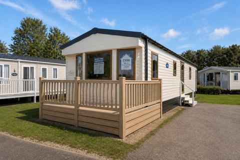 2 bedroom park home for sale, Broadland Sands Holiday Park – Suffolk