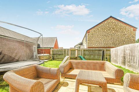 4 bedroom detached house for sale, Britannia Drive, Calne