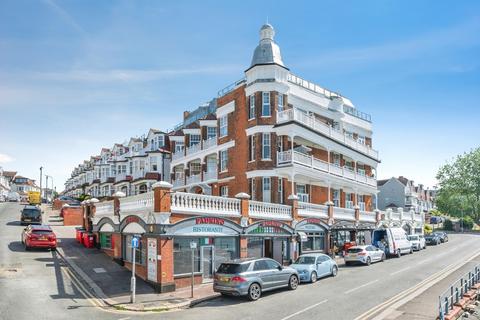 4 bedroom flat for sale, Palmeira Avenue, Westcliff-on-Sea, Essex, SS0