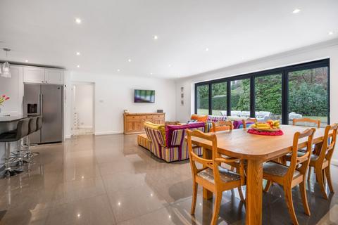 6 bedroom detached house for sale, Llanvair Close, Ascot