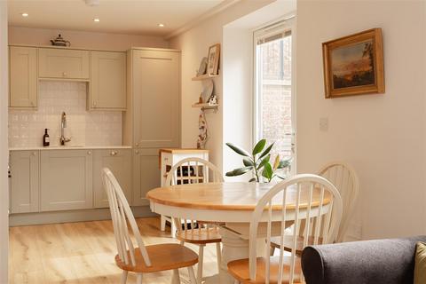 2 bedroom apartment for sale, Chalkpit Lane, Dorking