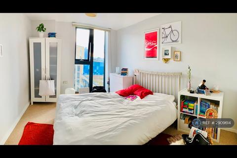 2 bedroom flat to rent, Jubilee Heights, London, SE10