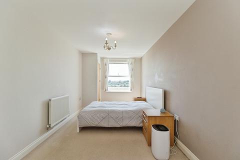 2 bedroom flat for sale, Tanners Close, Crayford, Dartford, DA1
