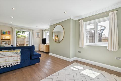 4 bedroom detached house for sale, High Street, Codicote, Hertfordshire, SG4