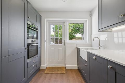 4 bedroom detached house for sale, High Street, Codicote, Hertfordshire, SG4