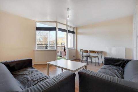 undefined, Cleveland Way, Bethnal Green, London E1