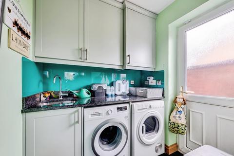 4 bedroom detached house for sale, Warrener Close, Swindon, Wiltshire, SN25