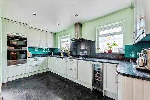 4 bedroom detached house for sale, Warrener Close, Swindon, Wiltshire, SN25