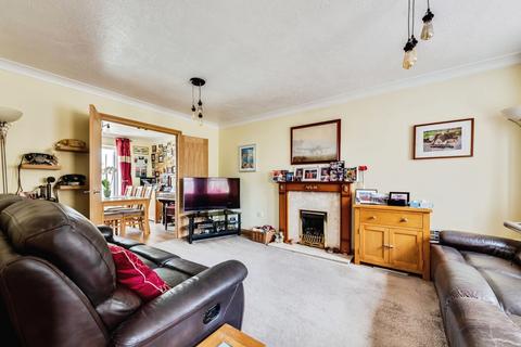 4 bedroom detached house for sale, Warrener Close, Swindon, Wiltshire, SN25