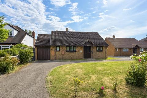 2 bedroom detached bungalow for sale, St Georges Close, Hook End, Brentwood