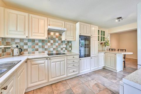 2 bedroom maisonette for sale, Harvey Way, Saffron Walden