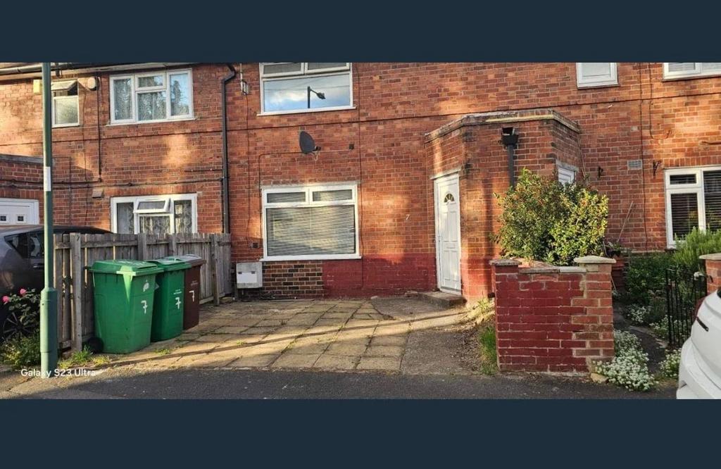 Kenslow Avenue, Nottingham NG7 - More