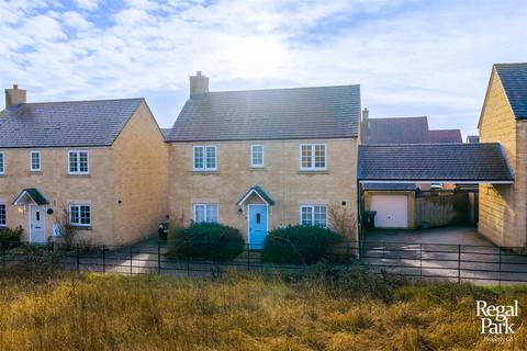 3 bedroom detached house for sale, Sycamore Close, Peterborough PE8