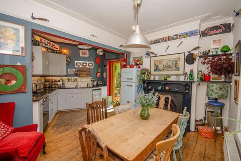 4 bedroom end of terrace house for sale, Robertson Road, Greenbank, Bristol BS5 6JT
