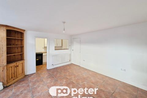1 bedroom apartment to rent, York Place, Newport, NP20