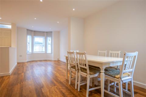 3 bedroom terraced house to rent, Norfolk Road, Berkshire RG30
