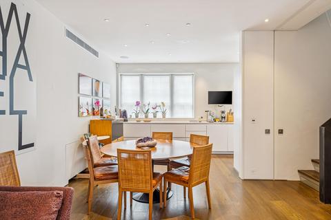 4 bedroom terraced house to rent, Lyall Mews, Belgravia, London SW1X