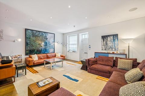 4 bedroom terraced house to rent, Lyall Mews, Belgravia, London SW1X