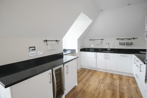 1 bedroom retirement property for sale, Victoria Road, Netley Abbey, Southampton