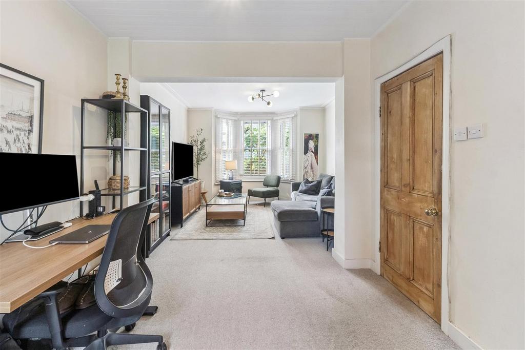 Duke Road, W4 - FOR SALE