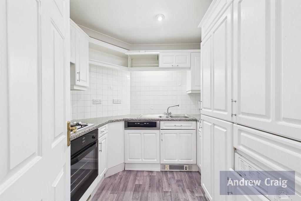 Apartment in Newcastle upon Tyne, Tyne and Wear - View 3