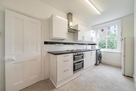 2 bedroom maisonette to rent, High Street, Bromley, BR1