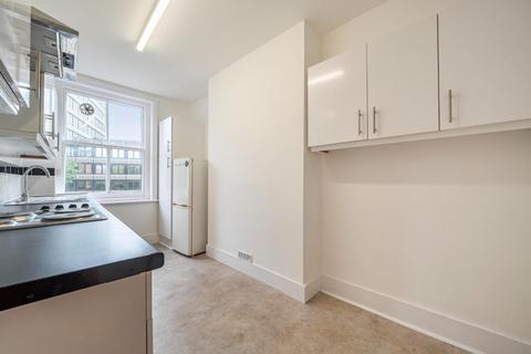 2 bedroom maisonette to rent, High Street, Bromley, BR1
