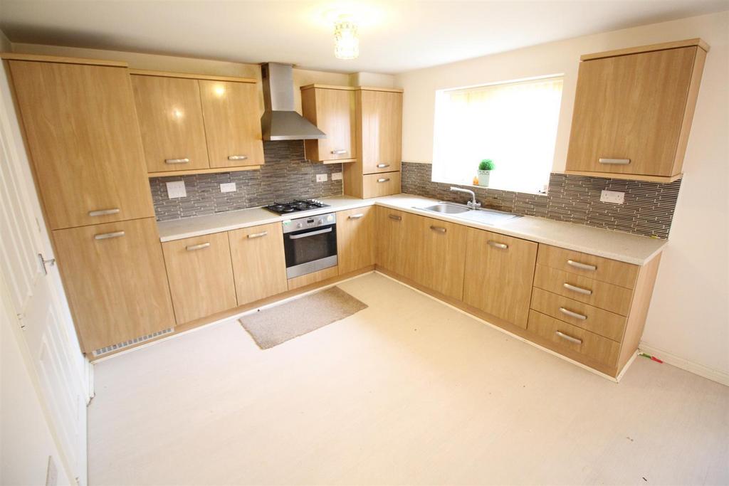 House in North Tyneside, Lime Gardens, Holystone - View 3