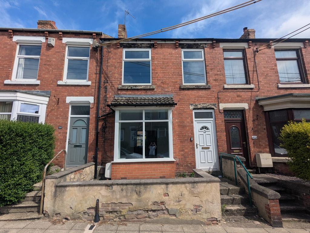 Ferryhill DL17 3 bed terraced house to rent - £525 pcm (£121 pw)