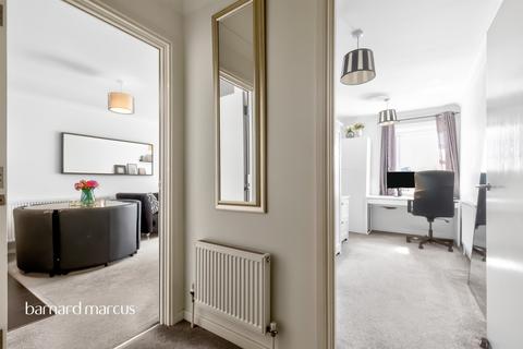 2 bedroom flat for sale, Kingston Road, Epsom