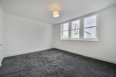 2 bedroom maisonette to rent, High Street, Bromley, BR1