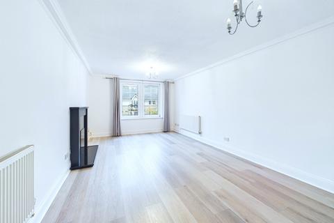 3 bedroom apartment to rent, Powderhall Rigg, Powderhall, Edinburgh, EH7
