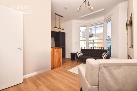 2 bedroom apartment to rent, DEPOSIT ALTERNATIVE AVAILABLE, Buckingham Place, BN1