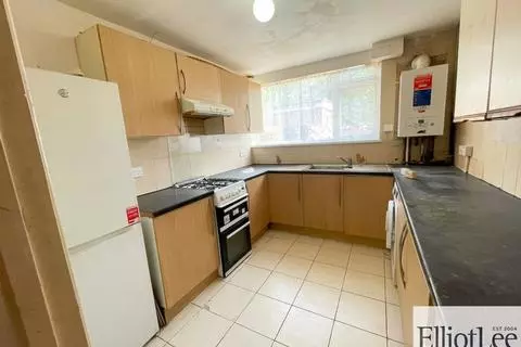 4 bedroom terraced house to rent - View 5
