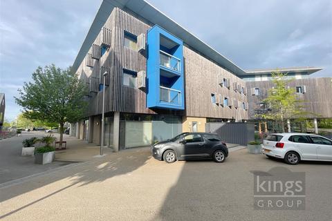 2 bedroom maisonette to rent, New Pond Street, Newhall