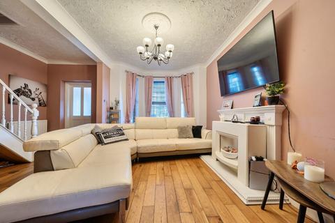 Detached house - Columbia Road, Bournemouth, BH10