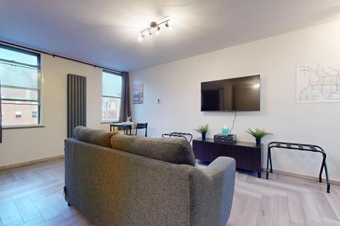 Studio for sale, Vauxhall Bridge Road, London SW1V